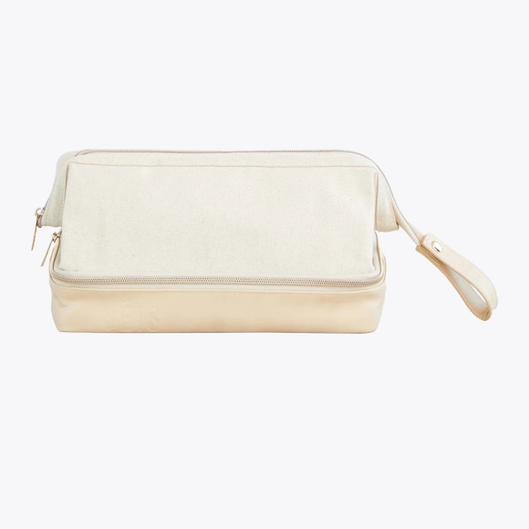 Beis The Weekender 
in Beige and The Dopp Kit 
in Beige - Picture 2 of 6
